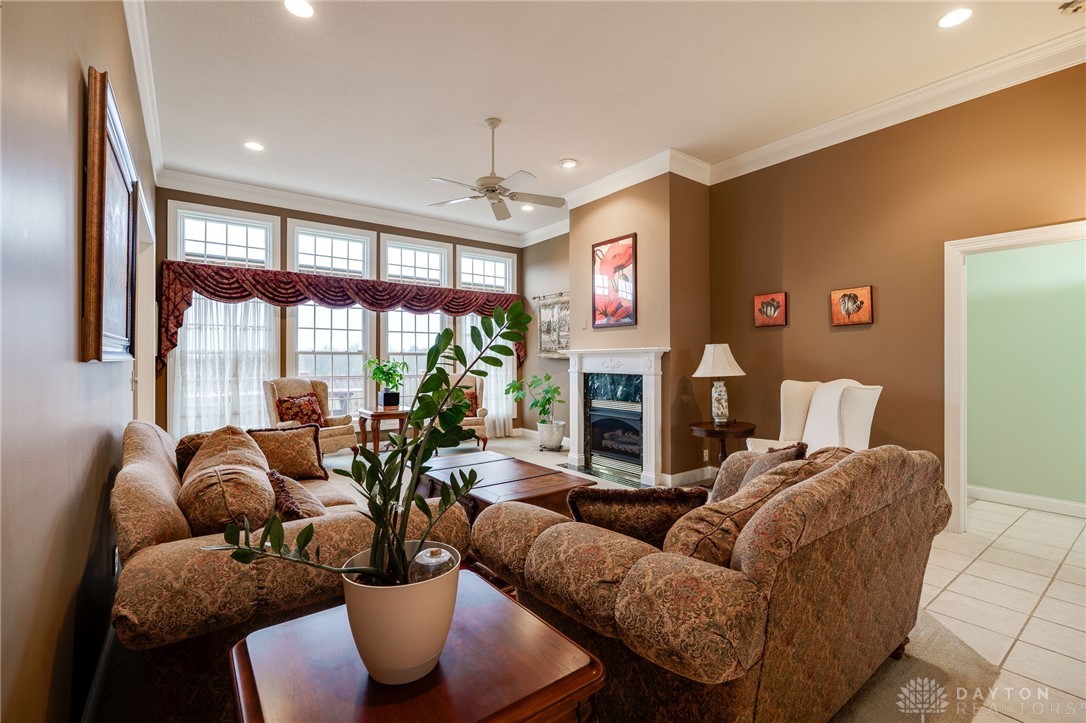 4254 Hummingbird Way, Springfield, Ohio image 11
