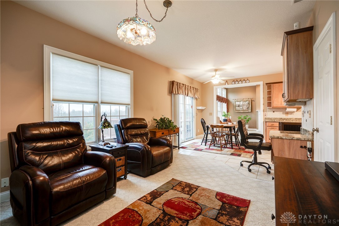4254 Hummingbird Way, Springfield, Ohio image 23