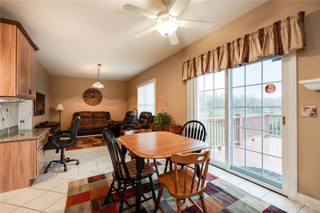 4254 Hummingbird Way, Springfield, Ohio image 15