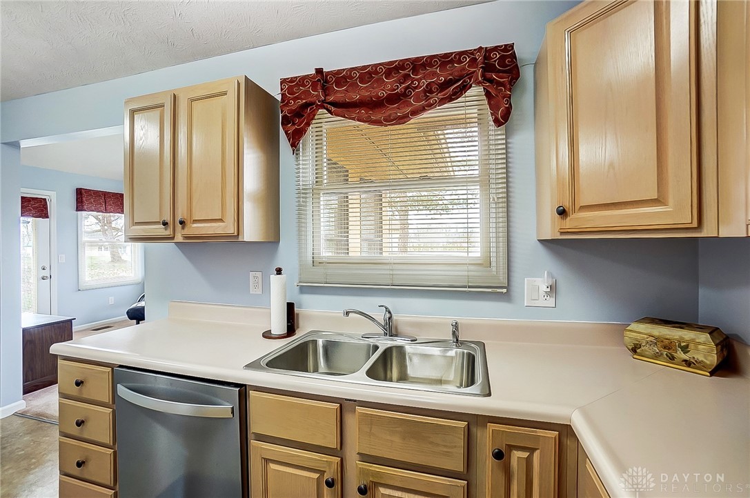 2013 Crosswind Court, Englewood, Ohio image 11