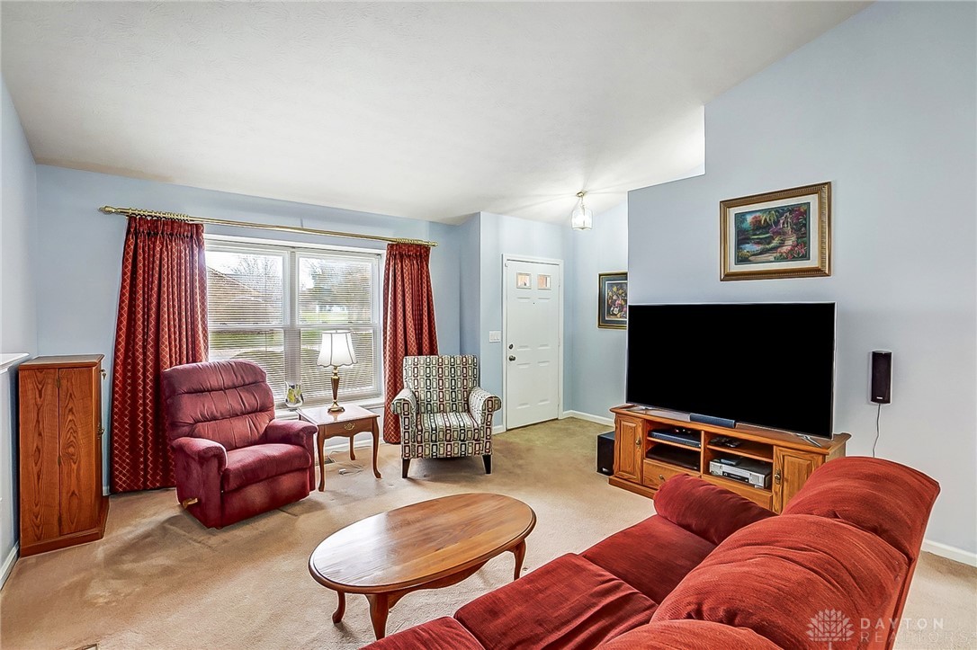 2013 Crosswind Court, Englewood, Ohio image 4