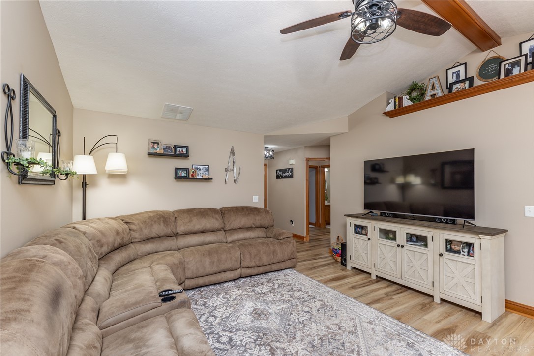 2733 Fieldbrook Court, Troy, Ohio image 18