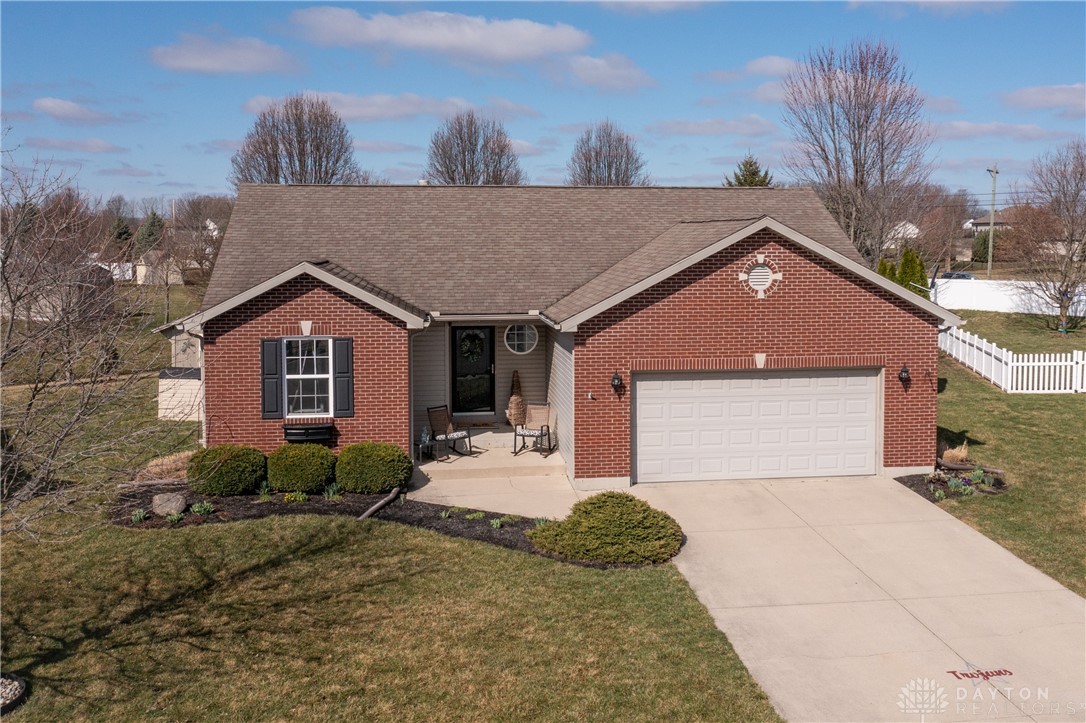 2733 Fieldbrook Court, Troy, Ohio image 1