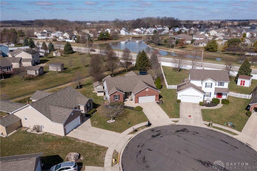 2733 Fieldbrook Court, Troy, Ohio image 3