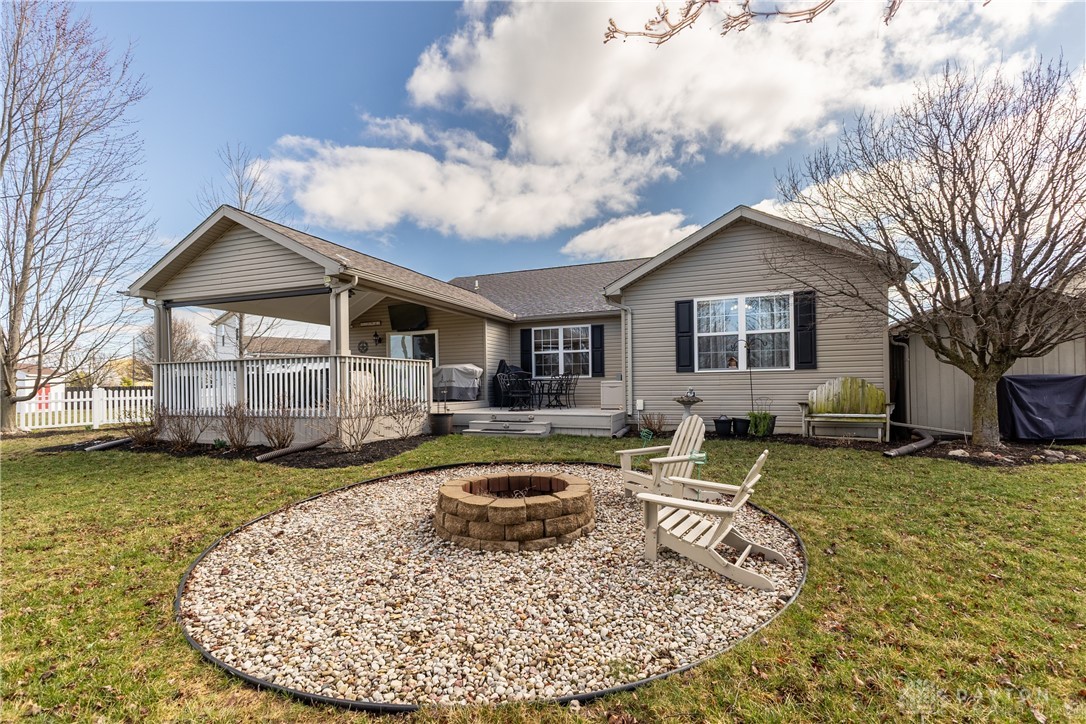 2733 Fieldbrook Court, Troy, Ohio image 9