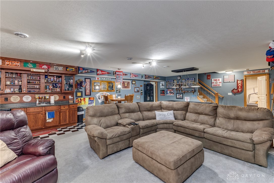 2733 Fieldbrook Court, Troy, Ohio image 43