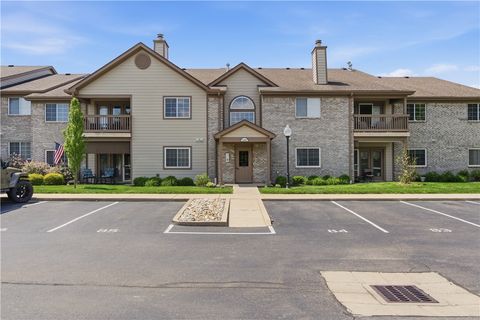Photo of 1680 Piper Lane #205, Centerville, OH 45440 (MLS # 957706)