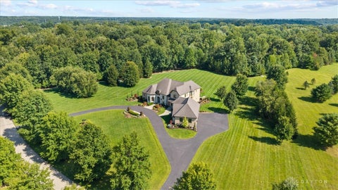 Photo of 9020 Whisperinghill Drive, Cincinnati, OH 45242 (MLS # 966969)