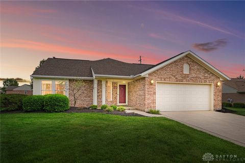 Photo of 1811 Hambletonian Court, Miamisburg, OH 45342 (MLS # 956317)
