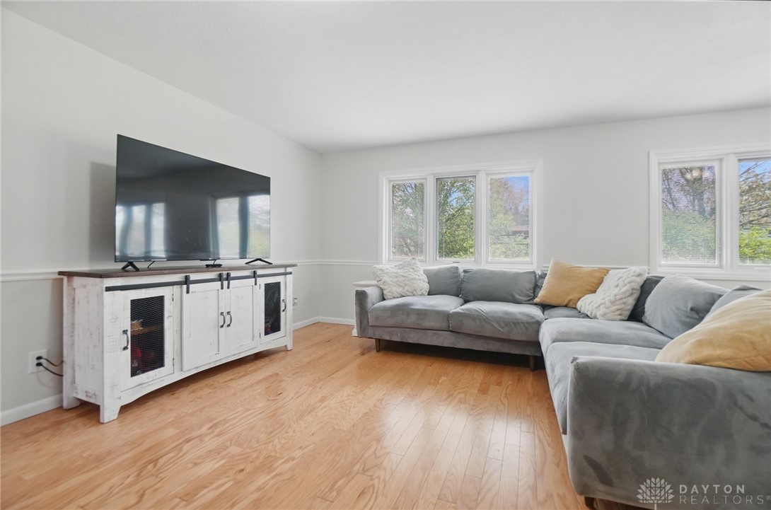 5675 Oak Valley Road, Dayton, Ohio image 13