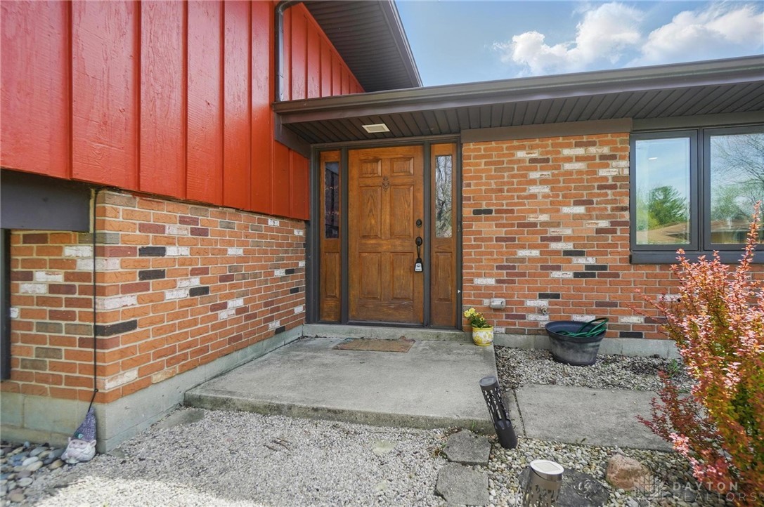 5675 Oak Valley Road, Dayton, Ohio image 9