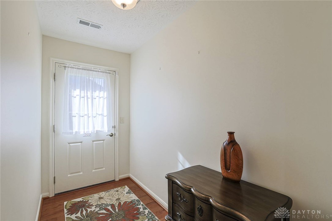 1296 Shadowood Trail