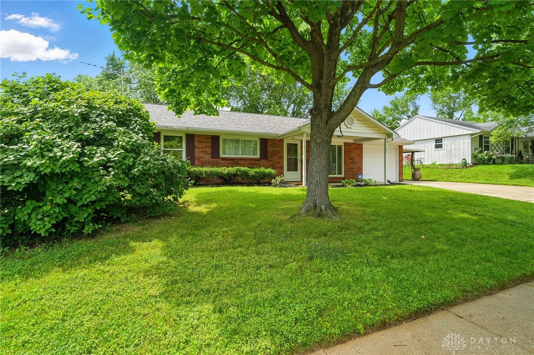 185 Beam Drive, Franklin, Ohio image 2