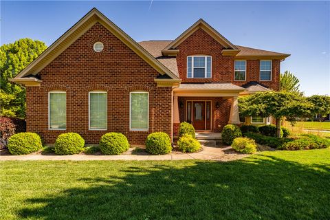 636 Brookmeade Court Beavercreek OH 45434