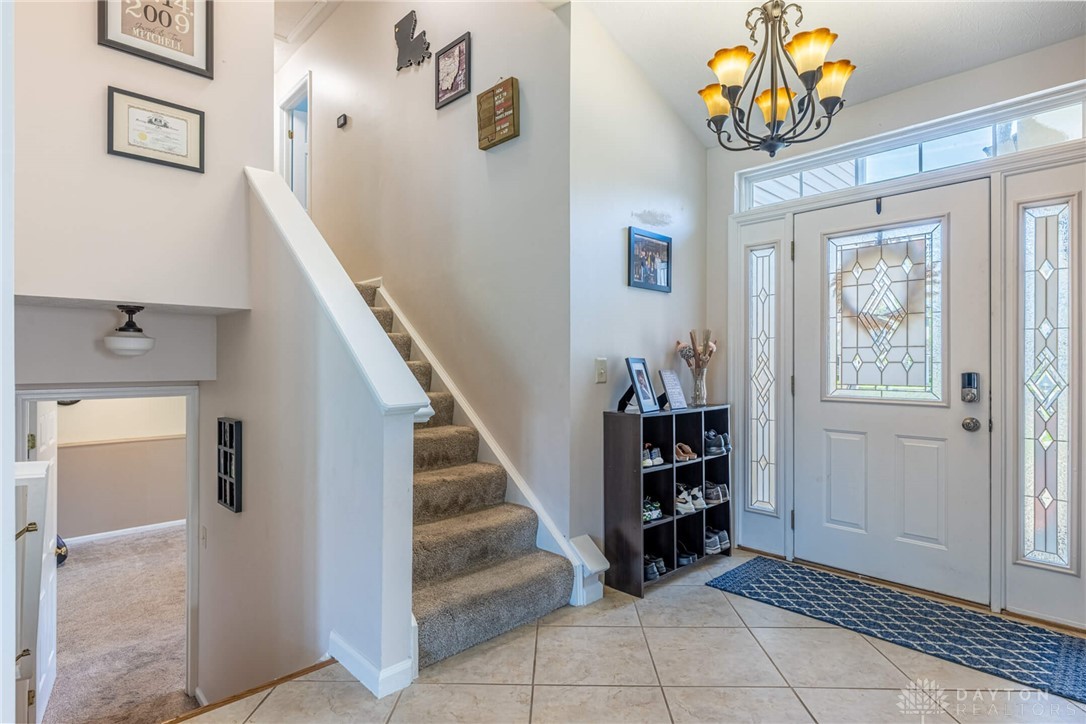 5015 Summerset Drive, Tipp City, Ohio image 2