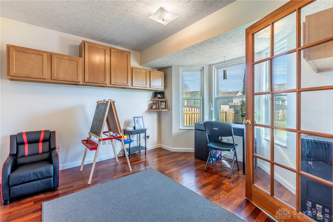 5015 Summerset Drive, Tipp City, Ohio image 6