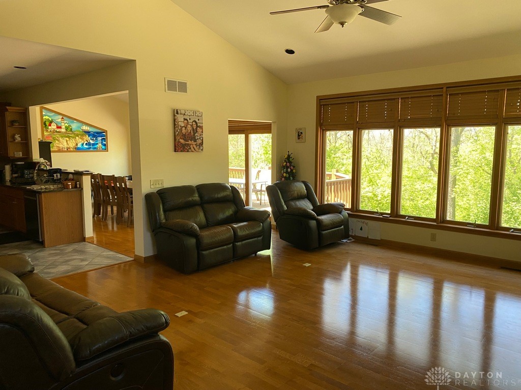 1960 Kitty Hawk Drive, Xenia, Ohio image 12
