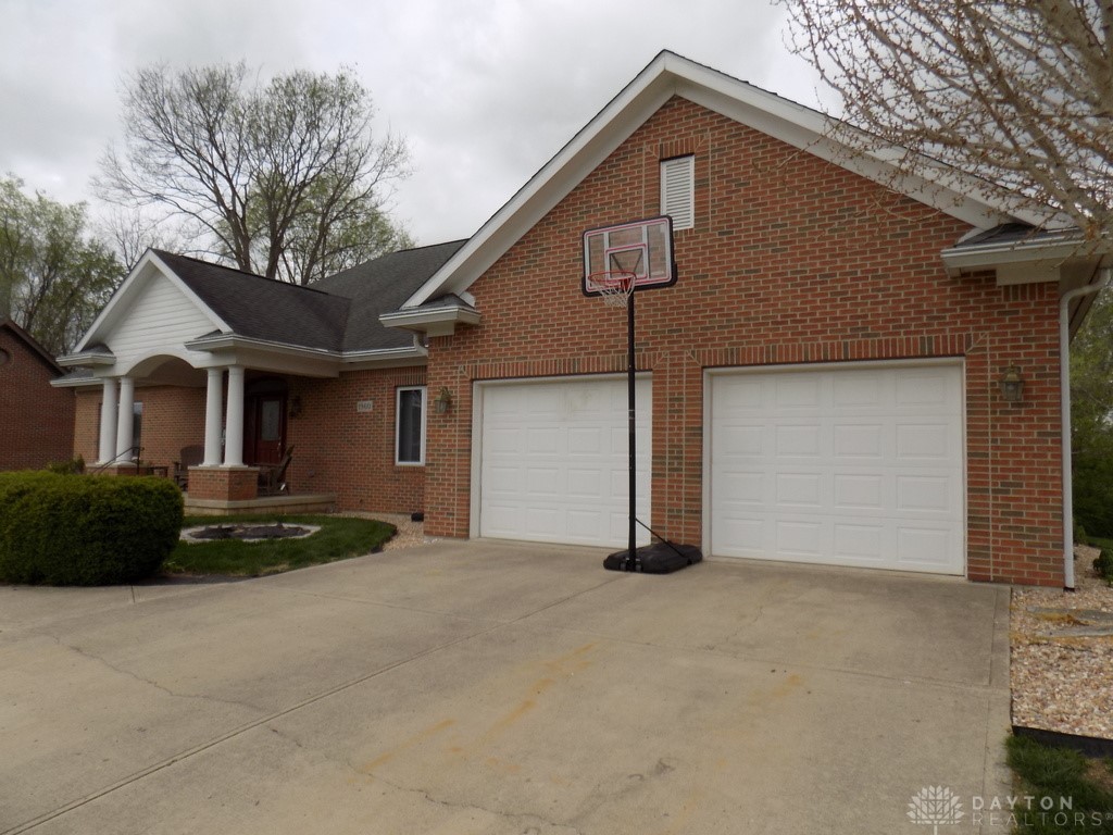 1960 Kitty Hawk Drive, Xenia, Ohio image 3