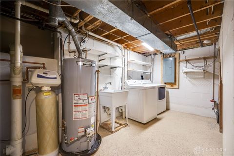 Tiny photo for 1542 Scottsdale Drive, Dayton, OH 45420 (MLS # 946442)