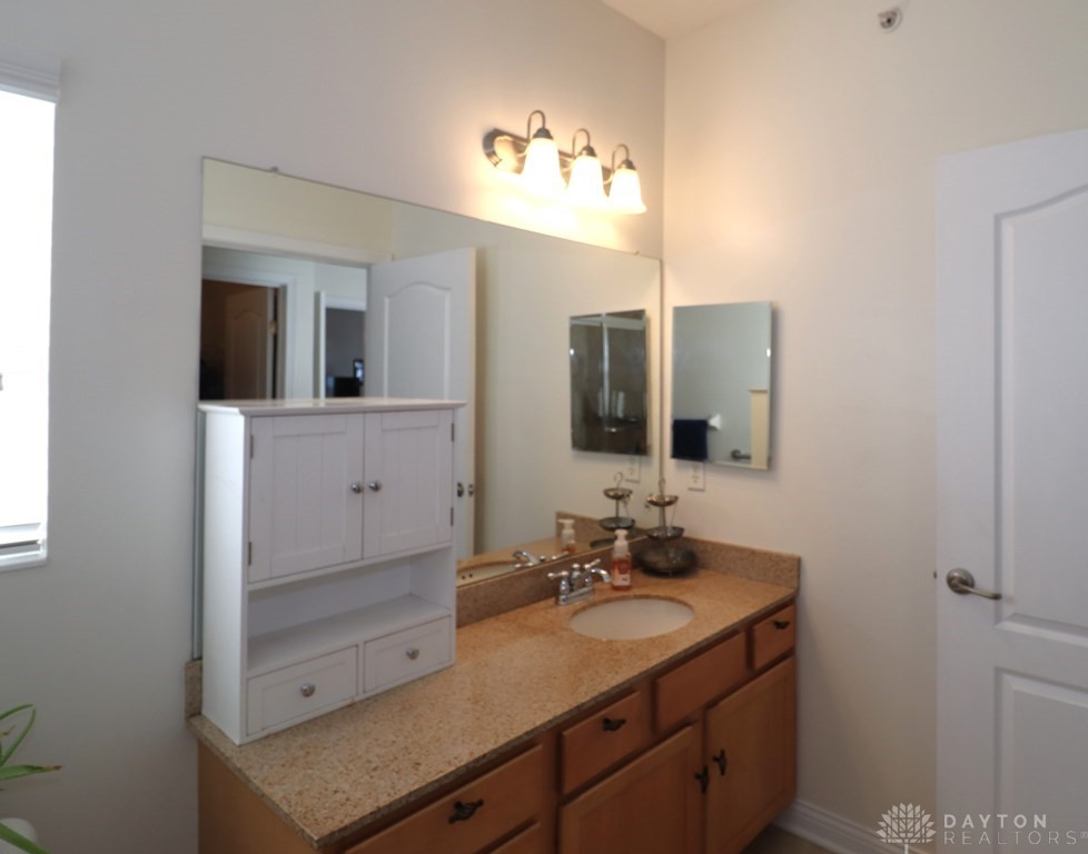 3224 Grand Falls Boulevard, Maineville, Ohio image 31