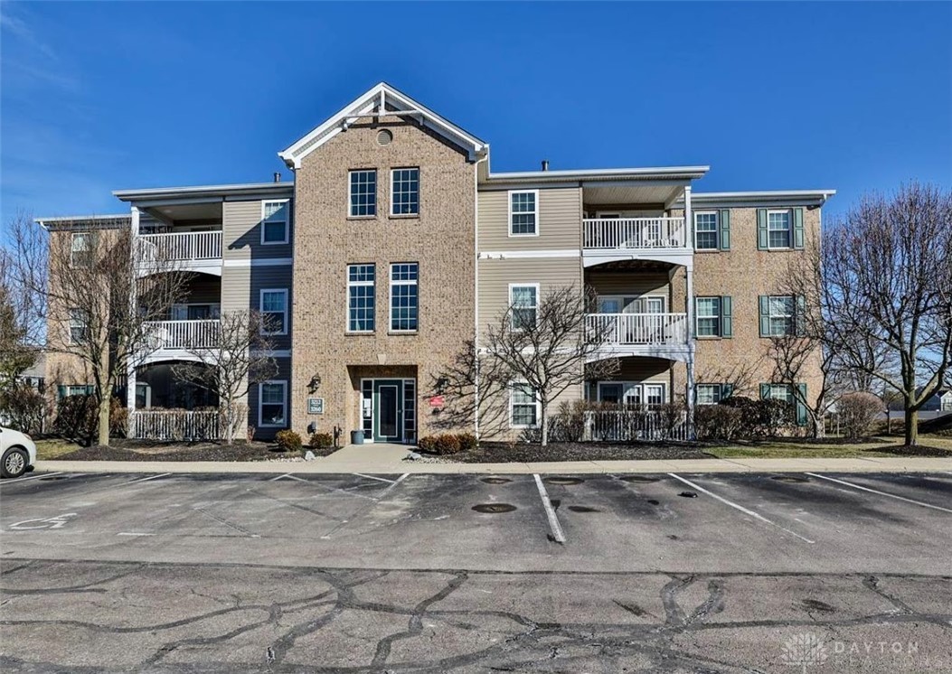3224 Grand Falls Boulevard, Maineville, Ohio image 1