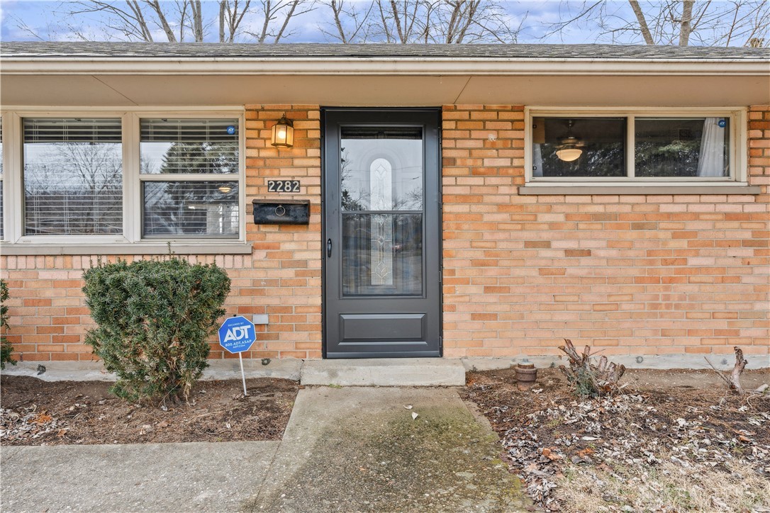 2282 Lehigh Place, Moraine, Ohio image 5
