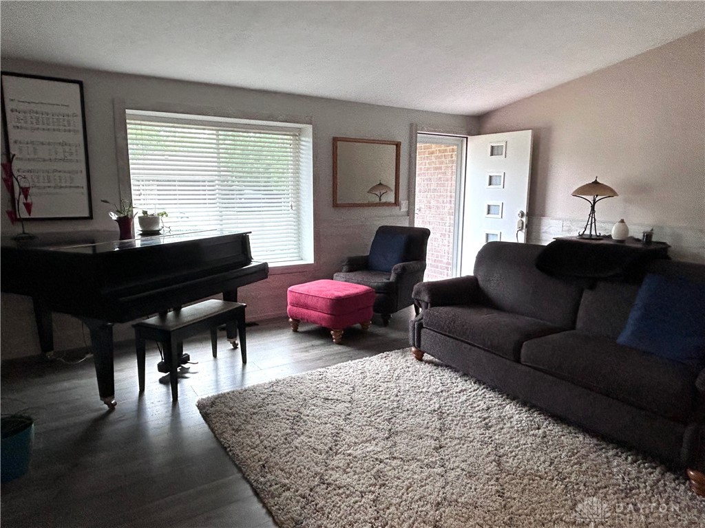 6038 Brown Deer Place, Dayton, Ohio image 9