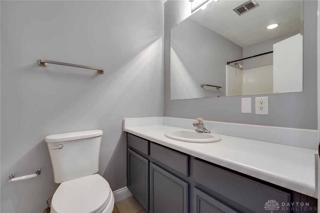 4029 Lyndell Drive, Beavercreek, Ohio image 30
