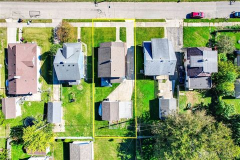 Tiny photo for 1221 Terrace Drive, Springfield, OH 45503 (MLS # 946021)