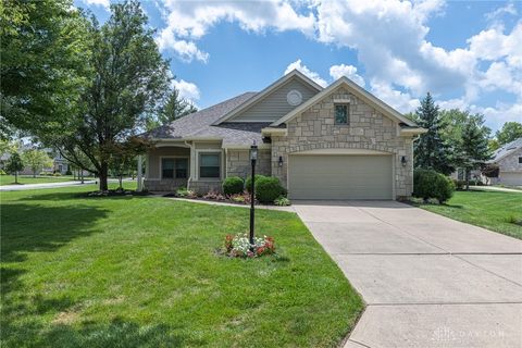 Photo of 1010 Villa Vista Place, Dayton, OH 45458 (MLS # 943350)