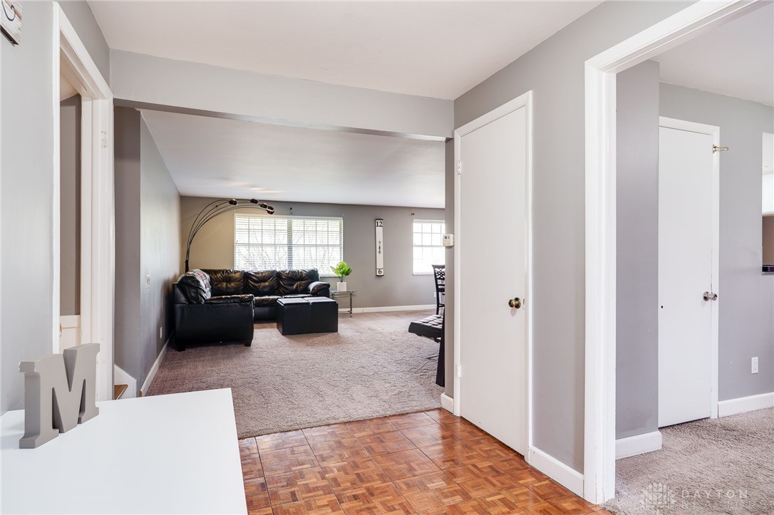 6120 Park Ridge Drive, Dayton, Ohio image 4