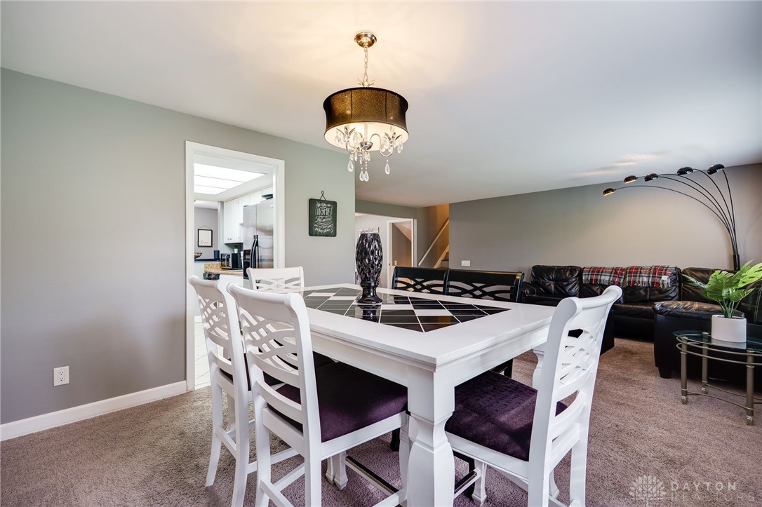 6120 Park Ridge Drive, Dayton, Ohio image 9