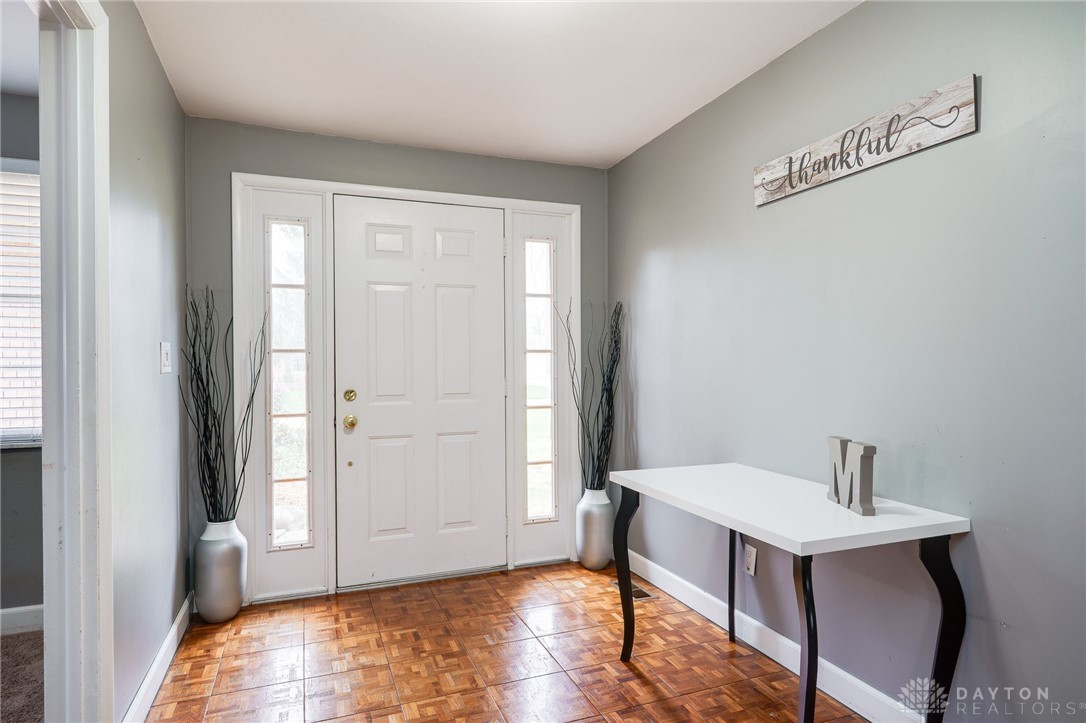 6120 Park Ridge Drive, Dayton, Ohio image 3