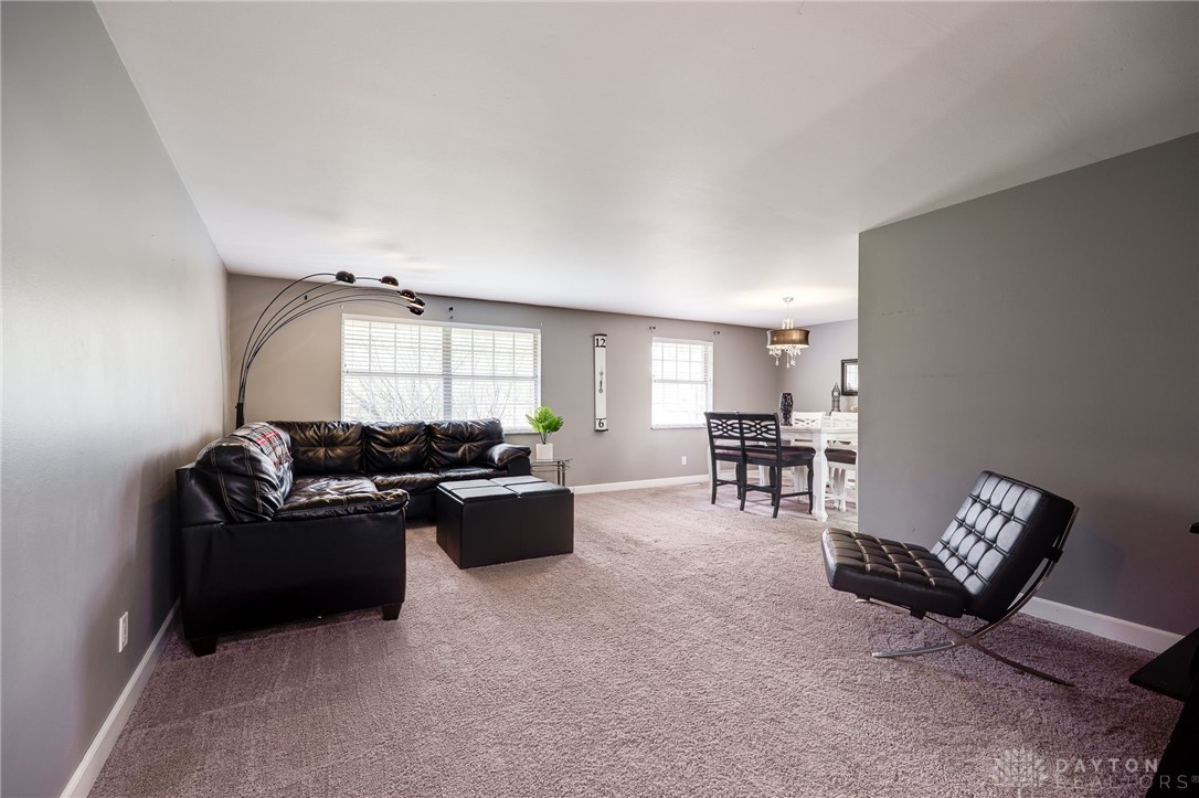 6120 Park Ridge Drive, Dayton, Ohio image 5