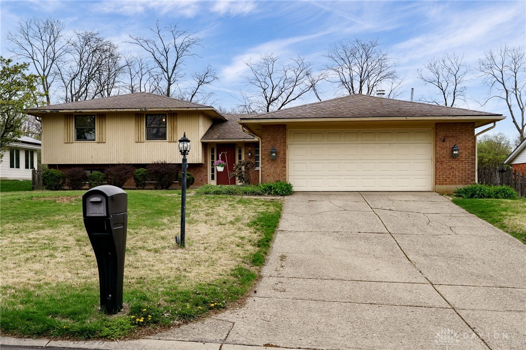 6120 Park Ridge Drive, Dayton, Ohio image 2