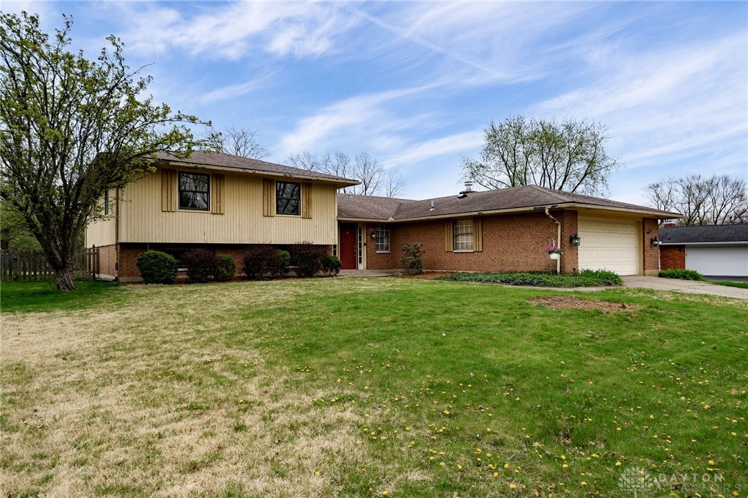 6120 Park Ridge Drive, Dayton, Ohio image 1