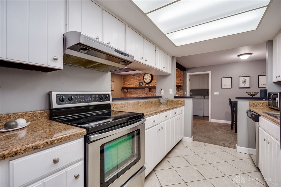 6120 Park Ridge Drive, Dayton, Ohio image 10