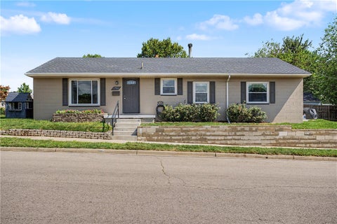 Photo of 1701 Briedweng Avenue, Kettering, OH 45420 (MLS # 965133)