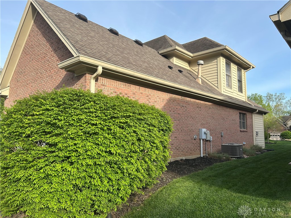 3455 Pavilion Lane, Bellbrook, Ohio image 4