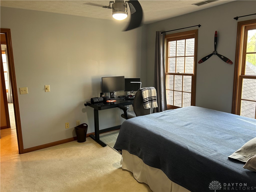 3455 Pavilion Lane, Bellbrook, Ohio image 33