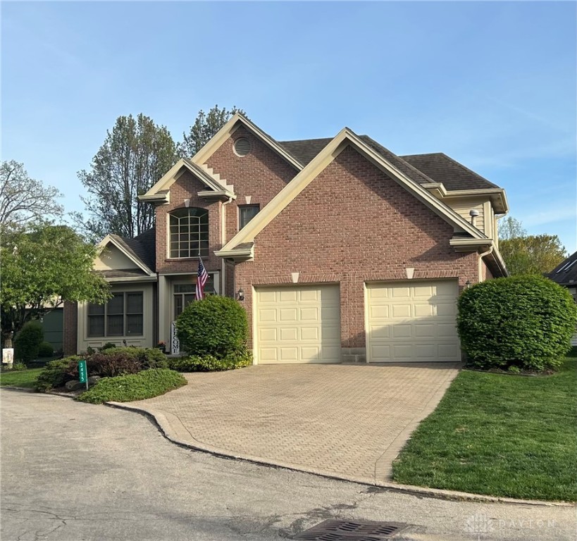 3455 Pavilion Lane, Bellbrook, Ohio image 3