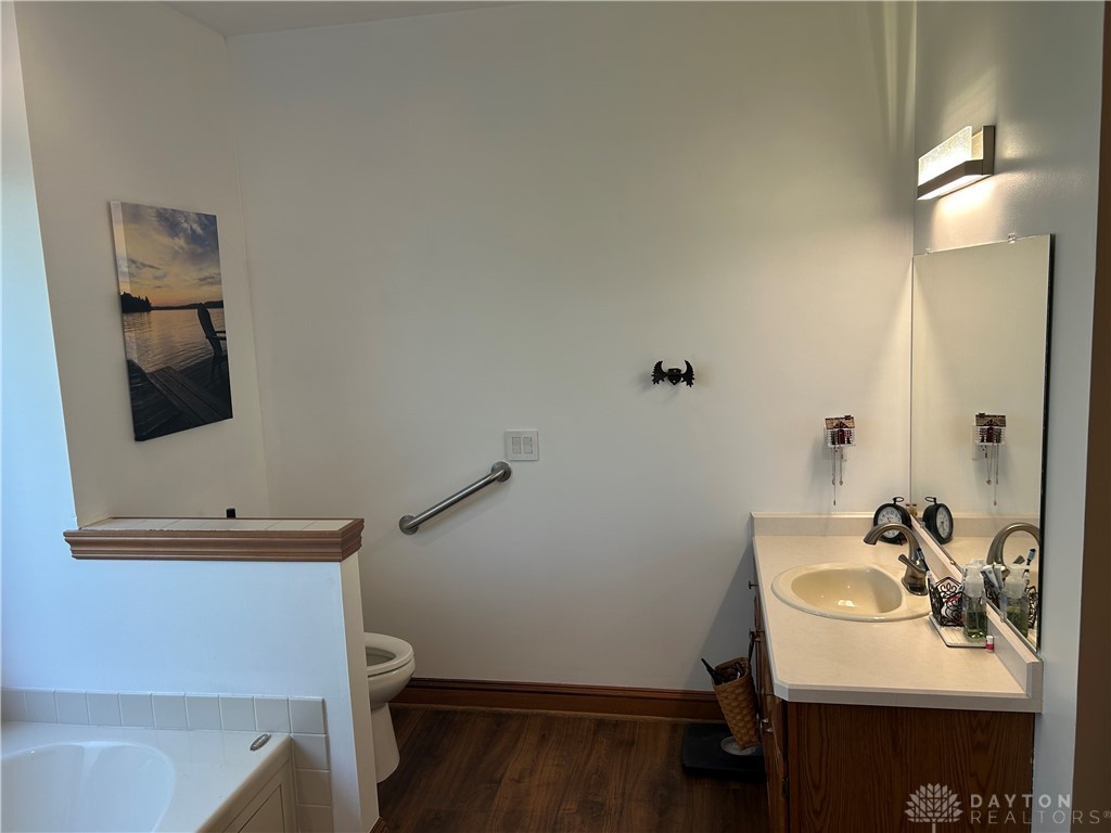 3455 Pavilion Lane, Bellbrook, Ohio image 29
