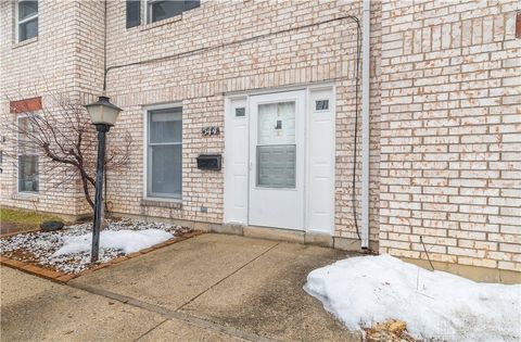 Photo of 544 Adrian Court, Brookville, OH 45309 (MLS # 952312)