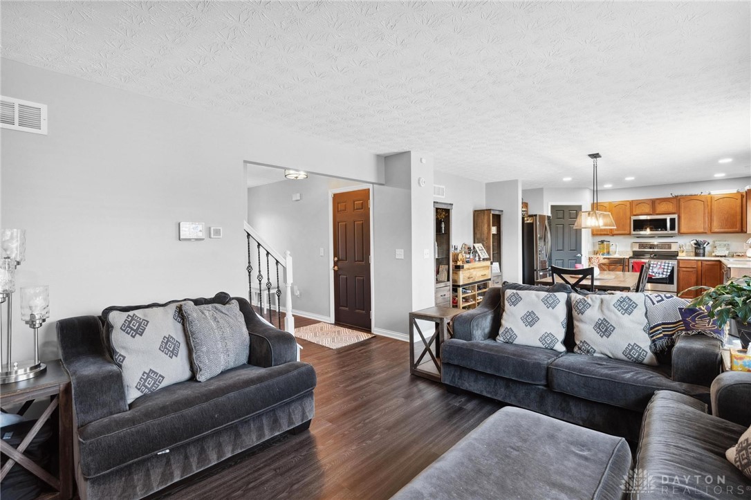 611 Jodee Drive, Xenia, Ohio image 13