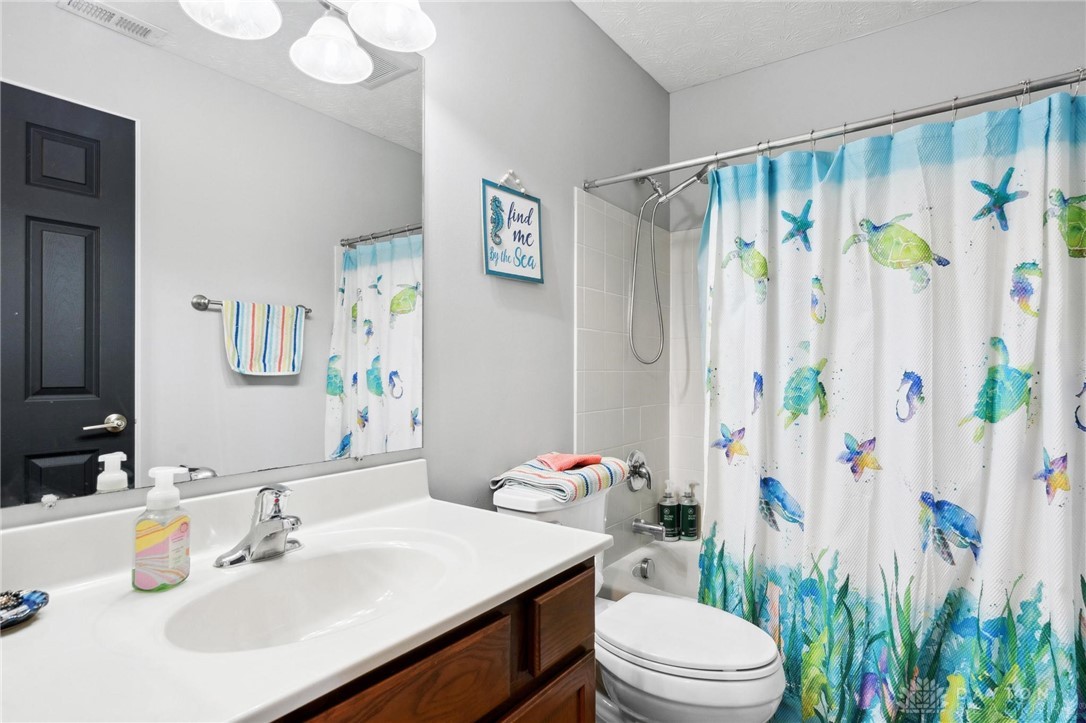 611 Jodee Drive, Xenia, Ohio image 27