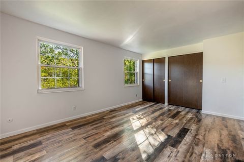 Tiny photo for 2113 Wellington Court, Fairborn, OH 45324 (MLS # 943962)