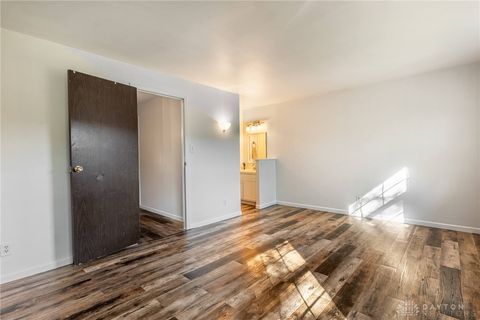 Tiny photo for 2113 Wellington Court, Fairborn, OH 45324 (MLS # 943962)