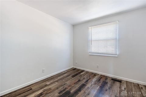 Tiny photo for 2113 Wellington Court, Fairborn, OH 45324 (MLS # 943962)
