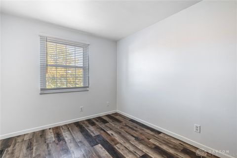 Tiny photo for 2113 Wellington Court, Fairborn, OH 45324 (MLS # 943962)