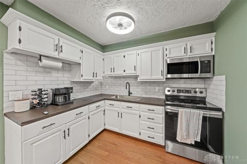 Tiny photo for 319 Moore Street, Middletown, OH 45044 (MLS # 946180)